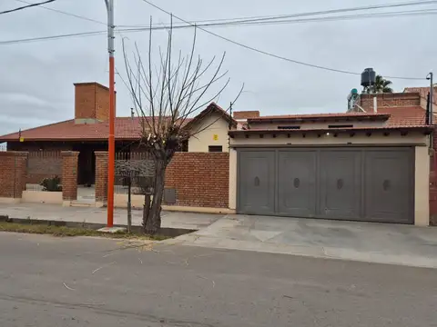 Casa en Venta en Rivadavia, Mendoza