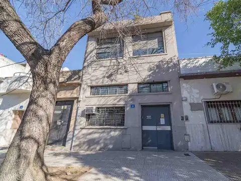Deposito en VENTA V del Parque 580 m2 2 plantas