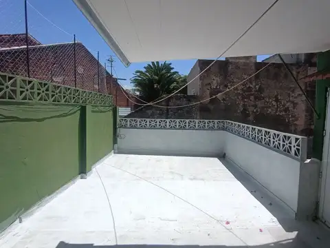 Depto Tipo Casa 3 ambientes con 1 baño