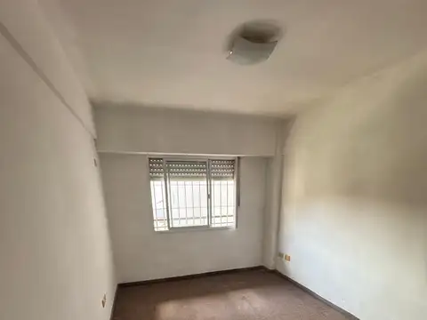 Departamento en Alquiler en Villa Luro, $ 950.000