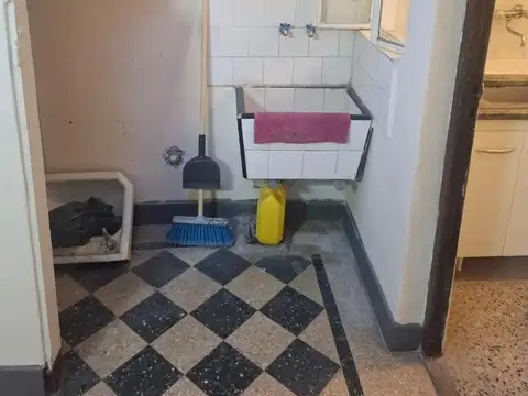 Depto Tipo Casa en Venta 54 años