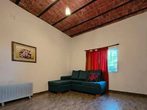 Casa en Venta en Castelar Norte, USD 195.000