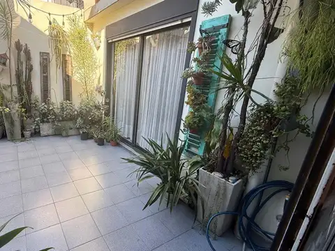 VENTA PH 3 AMB SAENZ PEÑA  PATIO EXCELENTE UBICADO