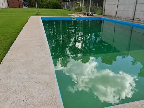 QUINTA A ESTRENA CON PILETA  EL PATO