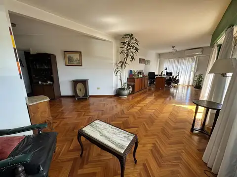 Venta departamento 5 ambientes c/cochera Villa Urquiza