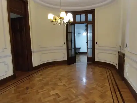 EDIFICIO ESTILO ART NOVEAU 11 AMB C/ BALCONES Y BAULERA