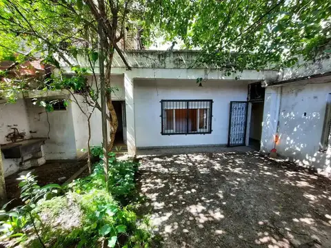 Depto Tipo Casa en Venta 50 años