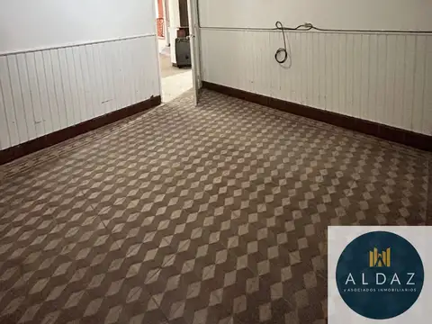 Casa en Alquiler con 1 cochera