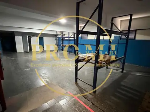Venta Deposito en Terreno propio en Flores - Caballito