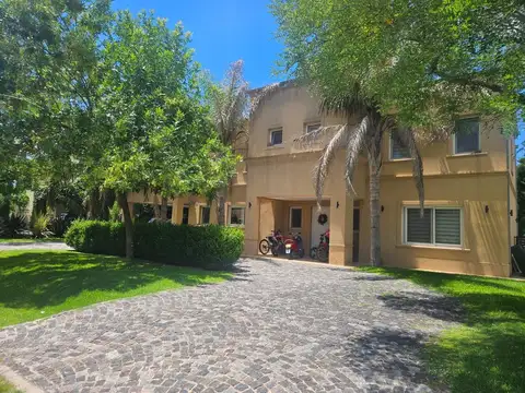 Casa en Venta en Barrio Cerrado Santa Ana