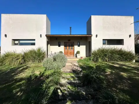 Barrancas De San Benito, Chapadmalal, Buenos Aires, Argentina.