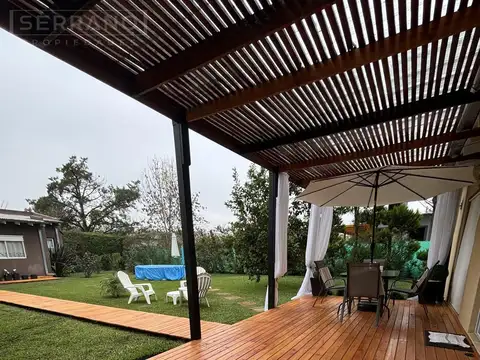 SDA. Venta Casa 3 ambientes,  casa de huéspedes, Parque Sakura, Moreno al 800, Exaltacion de la Cruz, Apta crédito