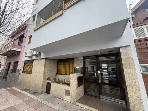 LACARRA 100, Piso 2