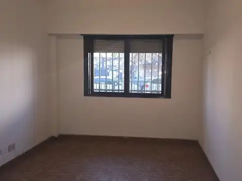 Alfredo Palacios 100, Piso PB