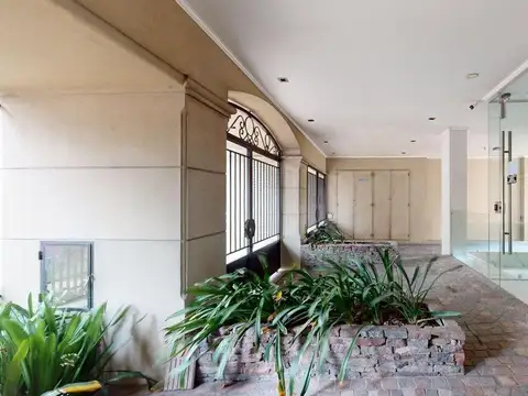 Calle 40 e/ 4 Y 5 400, Piso 7