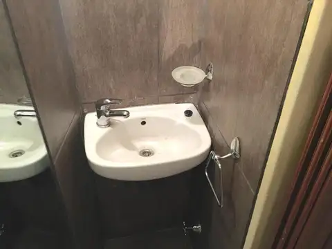 Presidente José Evaristo Uriburu 1300