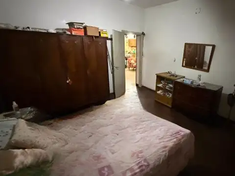Casa 4 ambientes con 1 baño