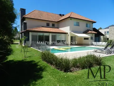 Casa en Venta de 4 dormitorios