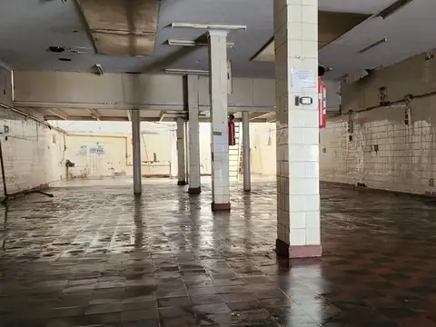 Galpon en Alquiler 9  mts Frente