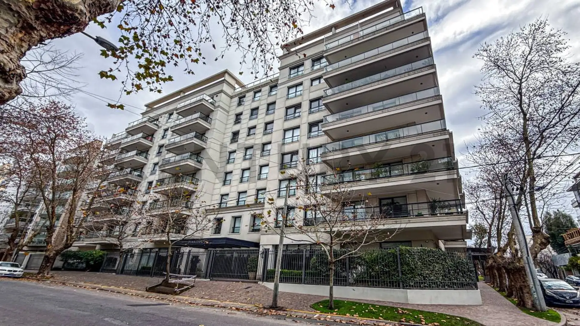 Depto 2 amb, 52m² con cochera y pileta — Terminal Vieja
