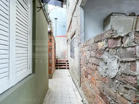 Casa 3 ambientes con 1 baño