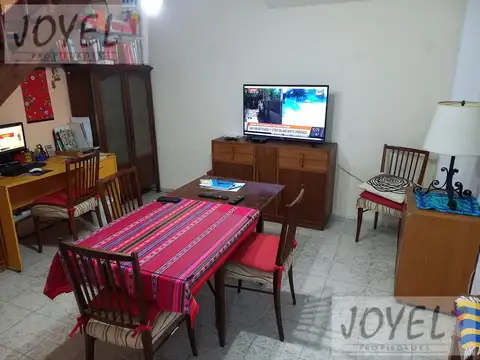 Depto Tipo Casa en Venta en Villa del Parque, USD 78.900