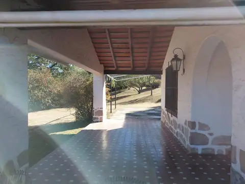 CASA EN LA GRANJA UNA HECTAREA 300MTS