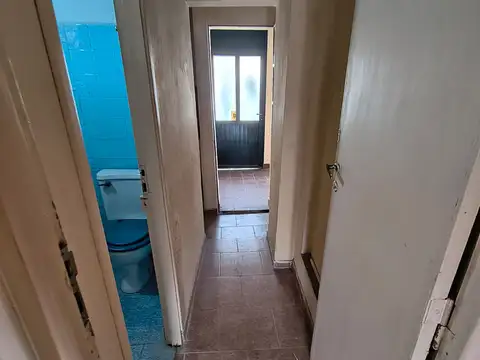 CASA 3 AMB. CON JARDIN Y FONDO LIBRE, APTA CREDITO 