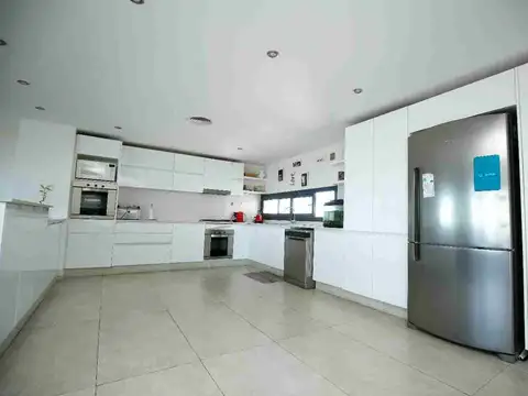 Departamento en Alquiler de 5 dormitorios