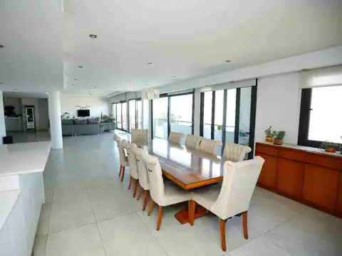 Departamento 7 ambientes con 4 baños