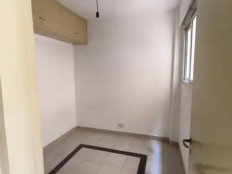 Av General Paz 100, Piso 4