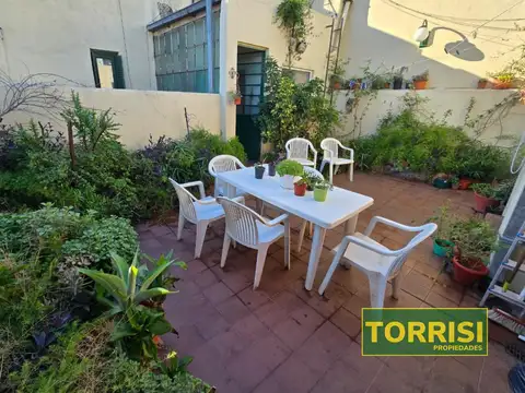Depto Tipo Casa en Venta de 4 ambientes