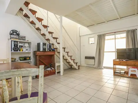 VENTA PH  – 2 AMB CON PATIO– SIN EXPENSAS