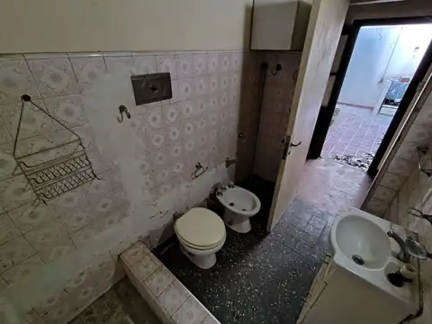 Depto Tipo Casa en Venta 60 años