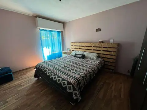 CASA 3 DORM. -  2 BAÑOS - LOBOS