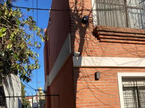 PH en Venta - 1 Dormitorio 1 Baño - 37mts2 - Quilmes