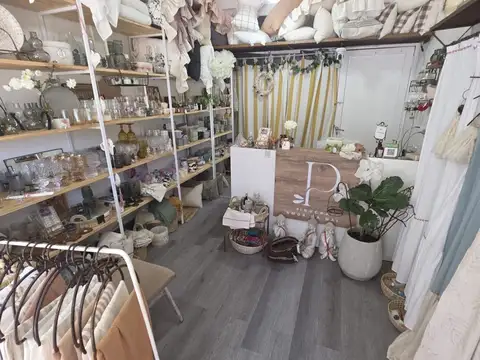 Local en Alquiler en Valentin Alsina, $ 300.000