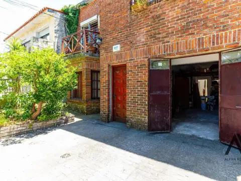 Casa en Venta con 1 cochera