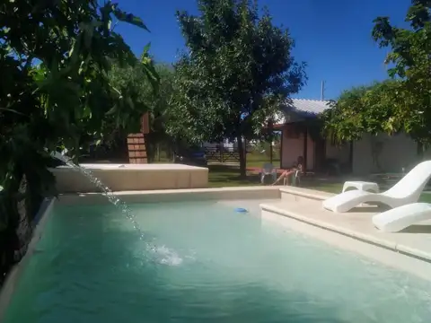 Casa 6 ambientes con 4 baños