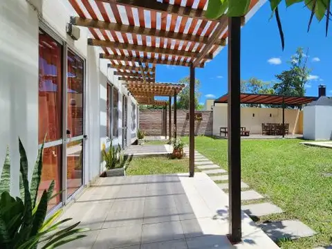 Casa en Venta en Maria Grande, USD 145.000