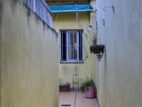 Depto Tipo Casa en Venta de 2 ambientes