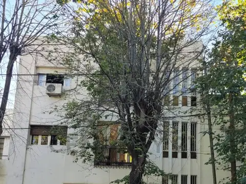 VENTA Departamento de 2 dormitorios + escritorio con mínimas expensas, en Plaza España - La Plata