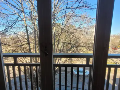 VENTA Departamento de 2 dormitorios + escritorio con mínimas expensas, en Plaza España - La Plata