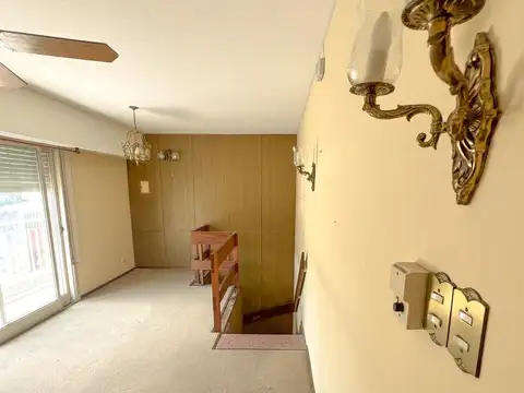 Casa 6 ambientes con 1 baño