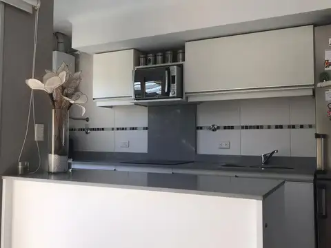 Departamento en Venta con 3 cocheras