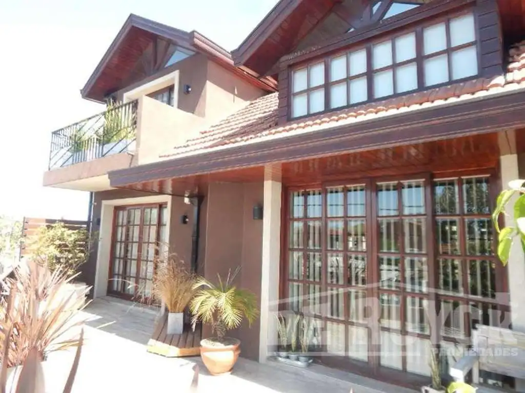 Calle 382 (Rocca) 2300