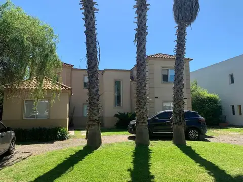 HARAS DEL PILAR. Alquiler Casa 6 AMBIENTES c PILETA. Barrio la Pradera II