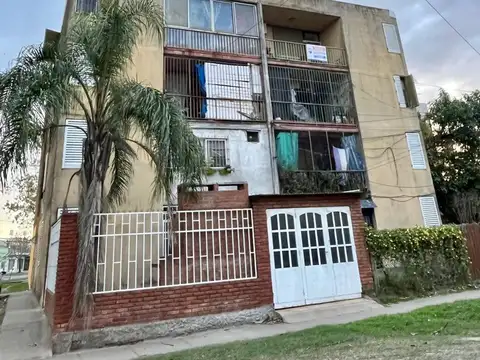 PH EN VENTA TRES DORM ZONA ALBERDI