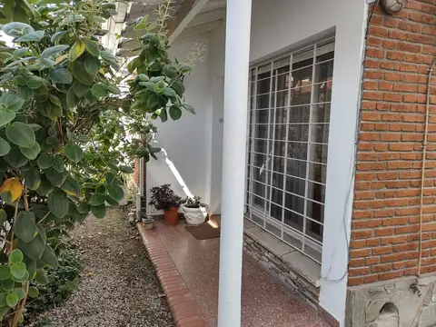 Depto Tipo Casa en Venta en Martinez, USD 180.000