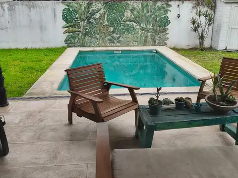Casa en Las Lomas - Hipódromo a Panamericana